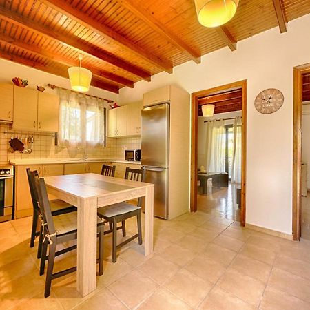 Cozy Family Friendly Apartment With Large Garden Close To Beaches - Dirella Kynopiastai Luaran gambar
