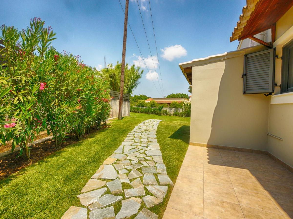 Cozy Family Friendly Apartment With Large Garden Close To Beaches - Dirella Kynopiastai Luaran gambar
