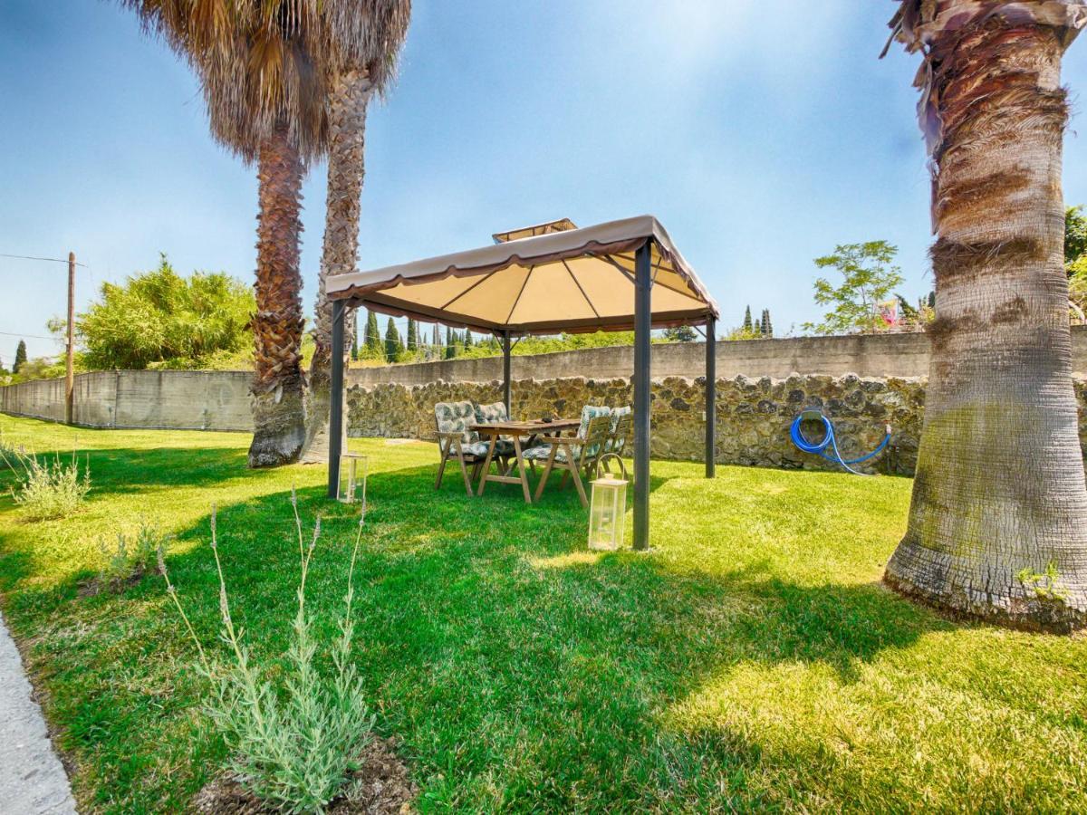 Cozy Family Friendly Apartment With Large Garden Close To Beaches - Dirella Kynopiastai Luaran gambar