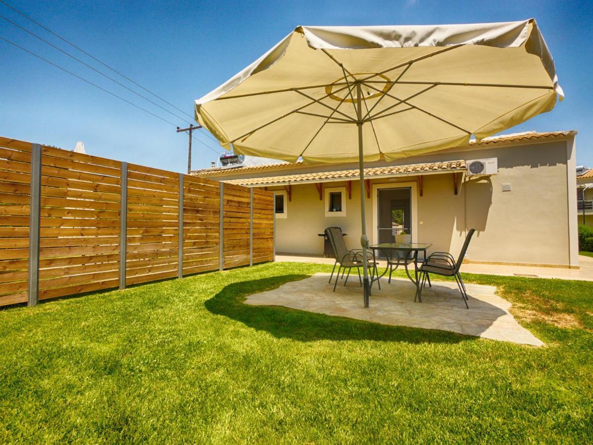 Cozy Family Friendly Apartment With Large Garden Close To Beaches - Dirella Kynopiastai Luaran gambar