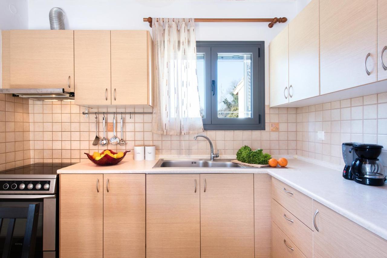 Cozy Family Friendly Apartment With Large Garden Close To Beaches - Dirella Kynopiastai Luaran gambar