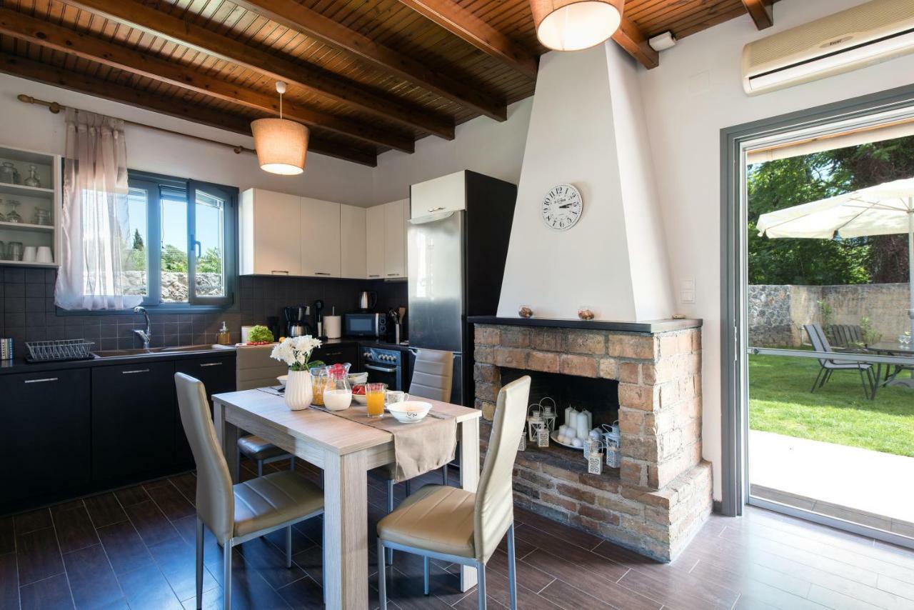 Cozy Family Friendly Apartment With Large Garden Close To Beaches - Dirella Kynopiastai Luaran gambar